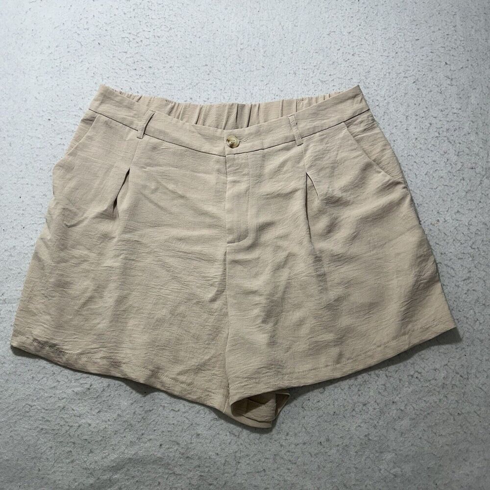 Shein Curve Women's Size 1X Beige Pull On Pleated Shorts 3.5" Inseam Lightweight